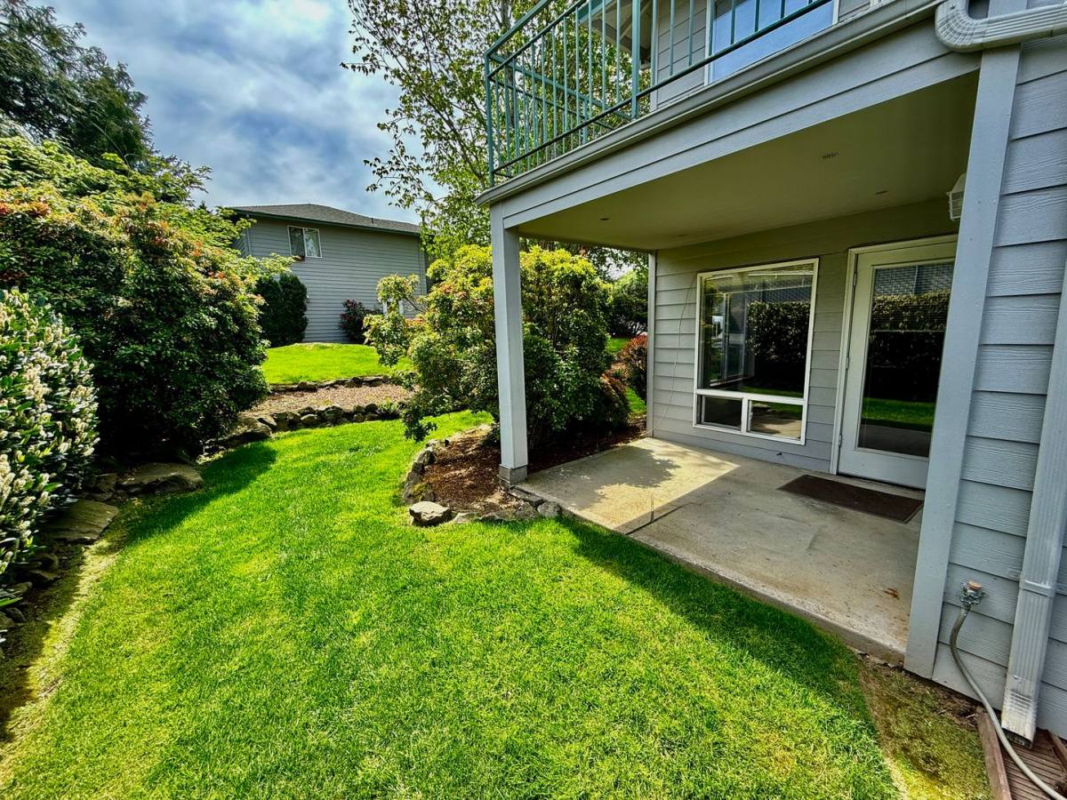 Apartment for rent at 1206 SW 257th Ave, Troutdale, OR 97060