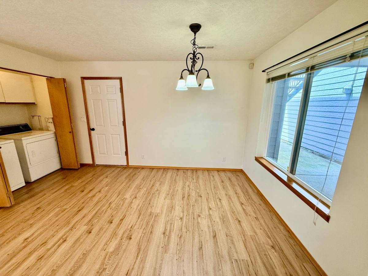 Apartment for rent at 1206 SW 257th Ave, Troutdale, OR 97060