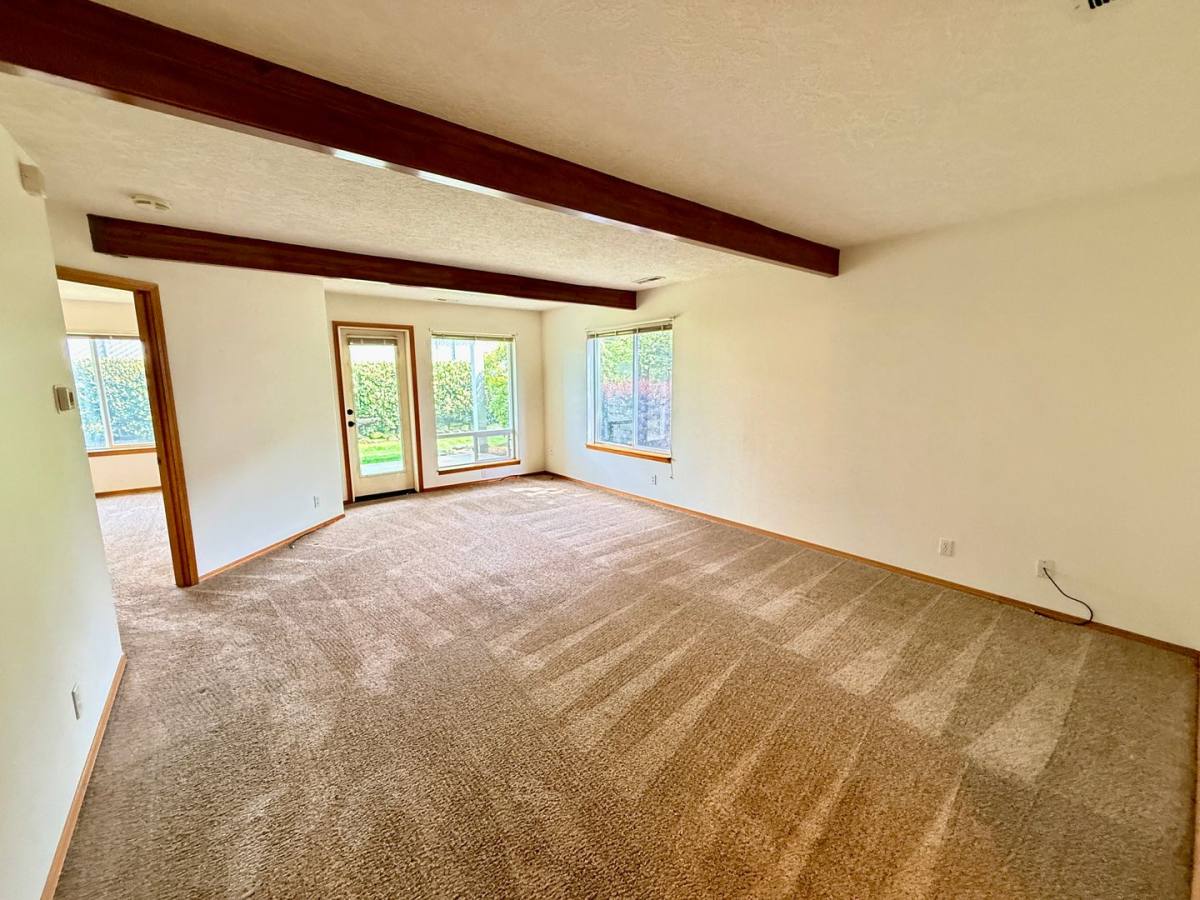 Apartment for rent at 1206 SW 257th Ave, Troutdale, OR 97060