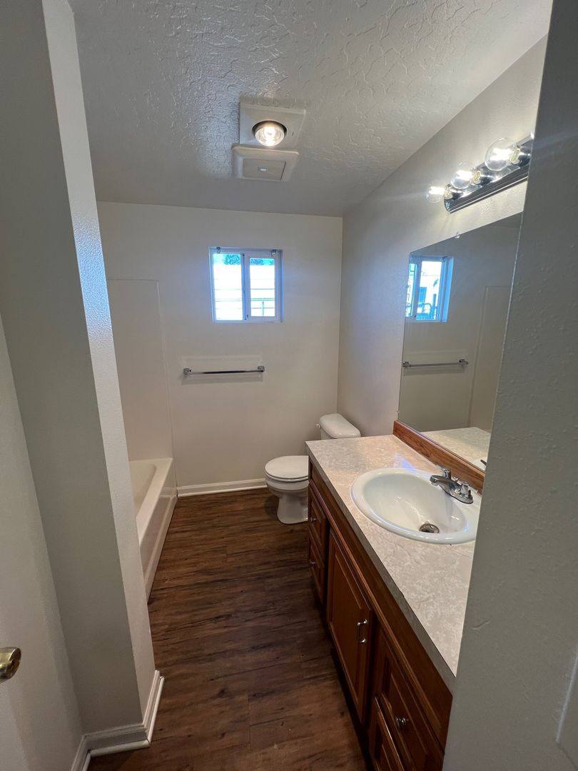 Apartment for rent at 270, 272 Kruse St, Sutherlin, OR 97479