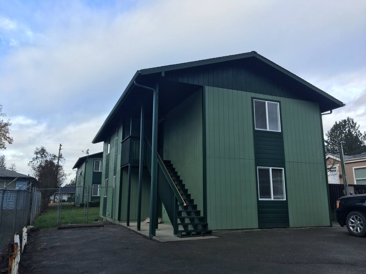 Apartment for rent at 270, 272 Kruse St, Sutherlin, OR 97479