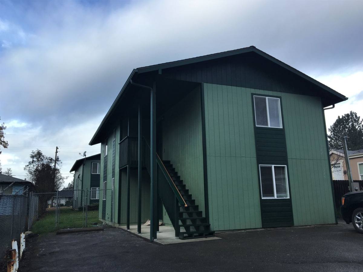 Apartment for rent at 270, 272 Kruse St, Sutherlin, OR 97479