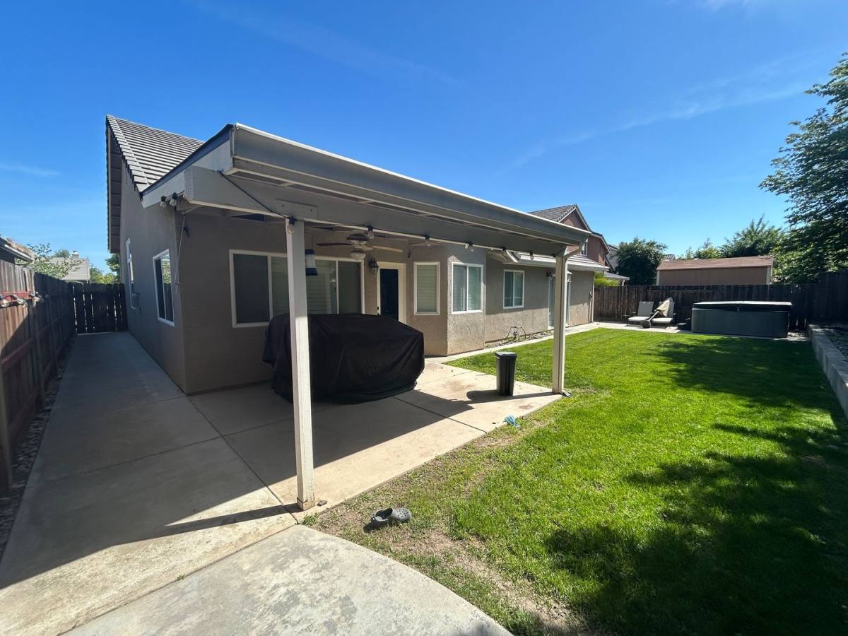 House for rent at 2464 Oak Crest Dr, Turlock, CA 95382