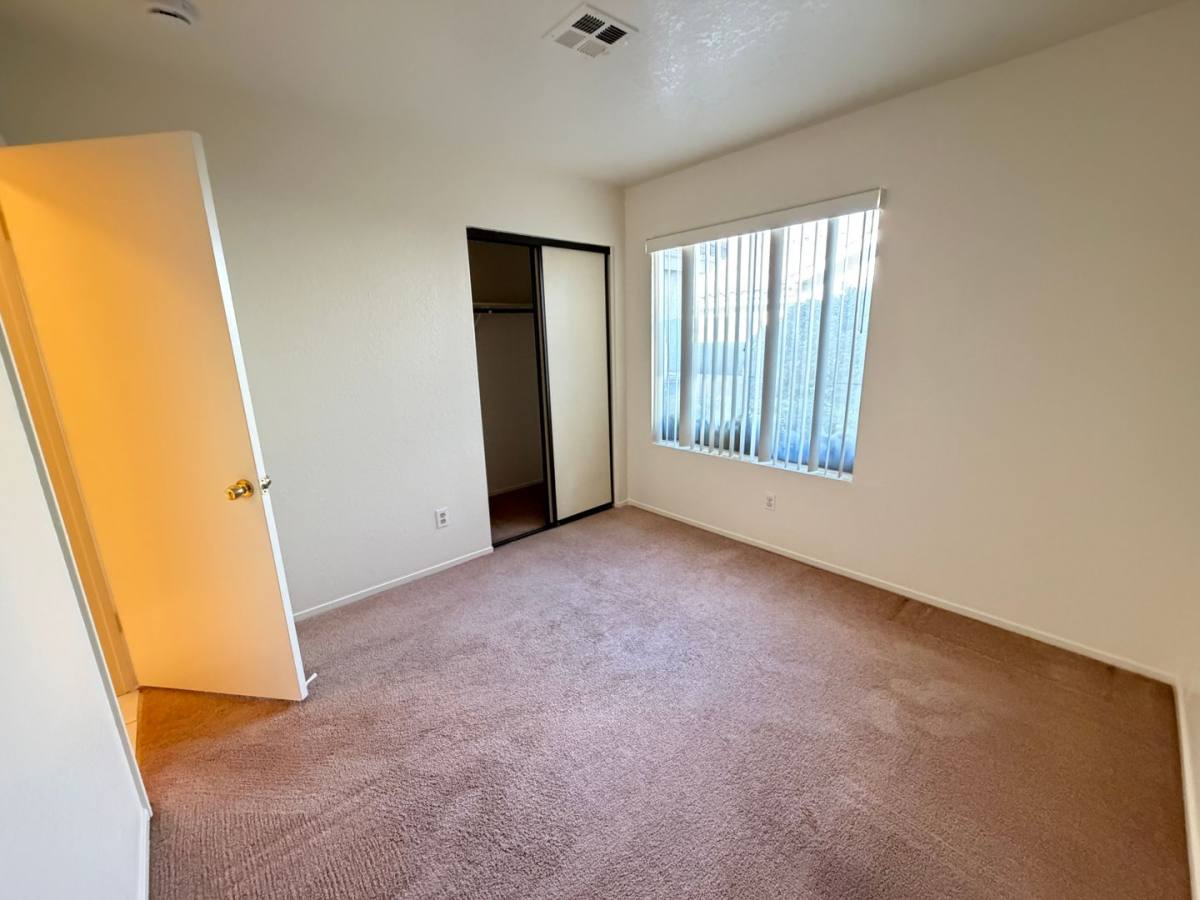 House for rent at 7487 Palermo Ave, Las Vegas, NV 89147