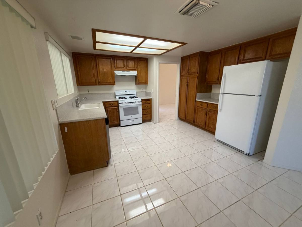 House for rent at 7487 Palermo Ave, Las Vegas, NV 89147