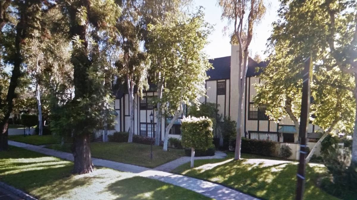 Townhouse for rent at 109 Rosewood Court, Ontario, CA 91762