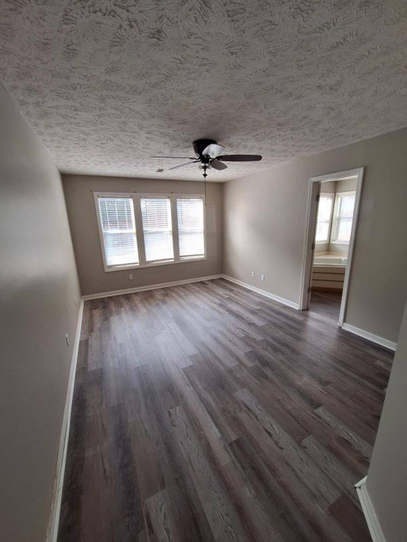 Apartment for rent at 1002 Brookhollow Dr, Fayetteville, NC 28314