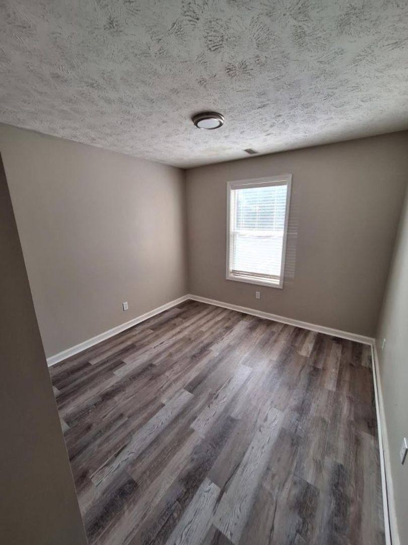 Apartment for rent at 1002 Brookhollow Dr, Fayetteville, NC 28314