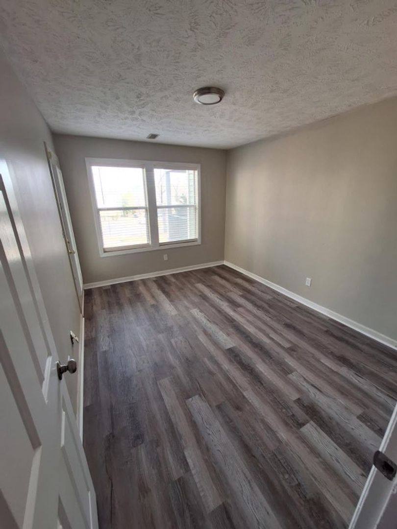 Apartment for rent at 1002 Brookhollow Dr, Fayetteville, NC 28314