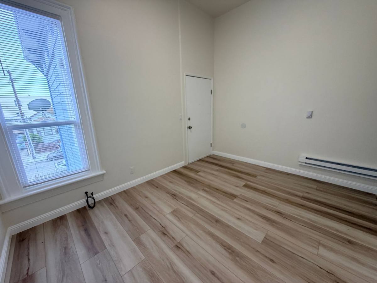 Apartment for rent at 1115 7th Ave, Oakland, CA 94606
