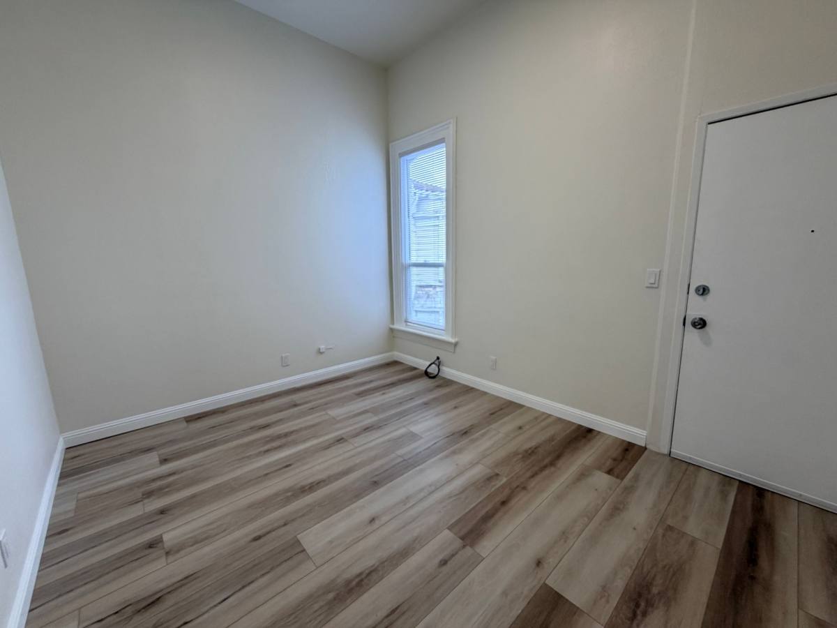 Apartment for rent at 1115 7th Ave, Oakland, CA 94606