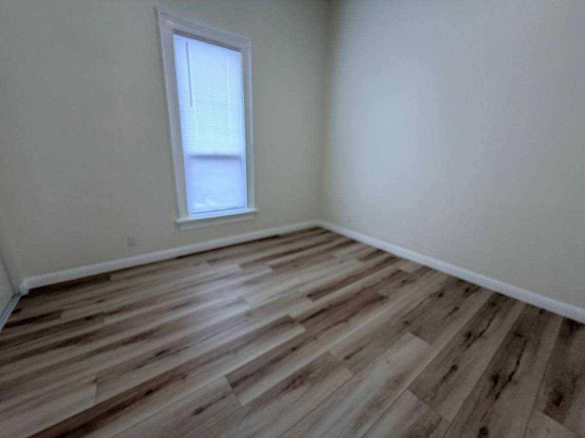 Apartment for rent at 1115 7th Ave, Oakland, CA 94606