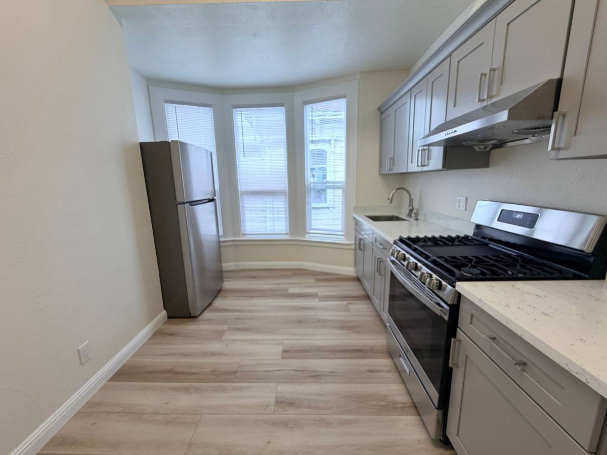 Apartment for rent at 1115 7th Ave, Oakland, CA 94606