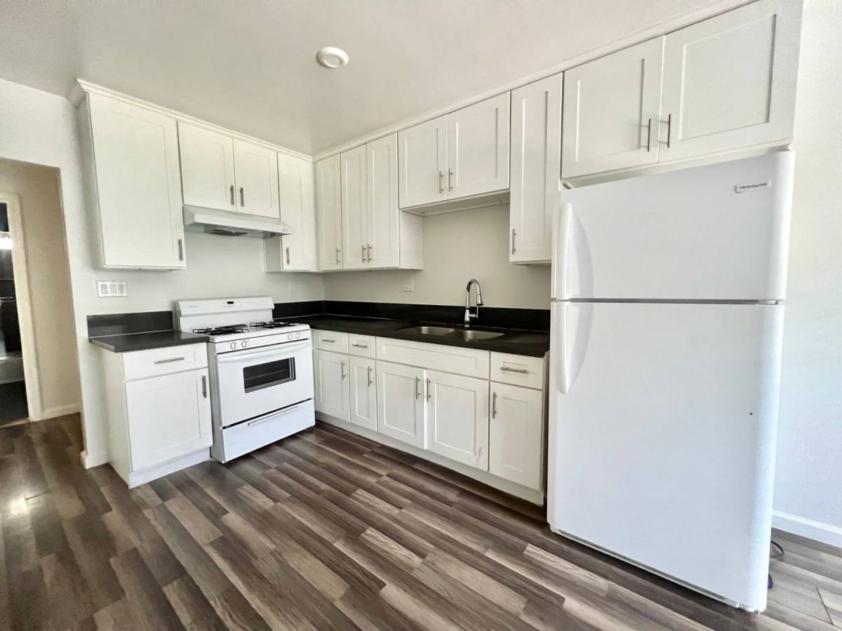 Apartment for rent at 4020 Stevely Ave, Los Angeles, CA 90008