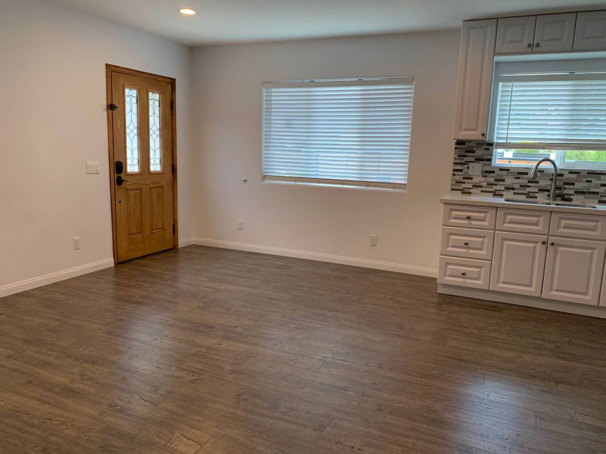 Townhouse for rent at 13409 Oscar St, Sylmar, CA 91342