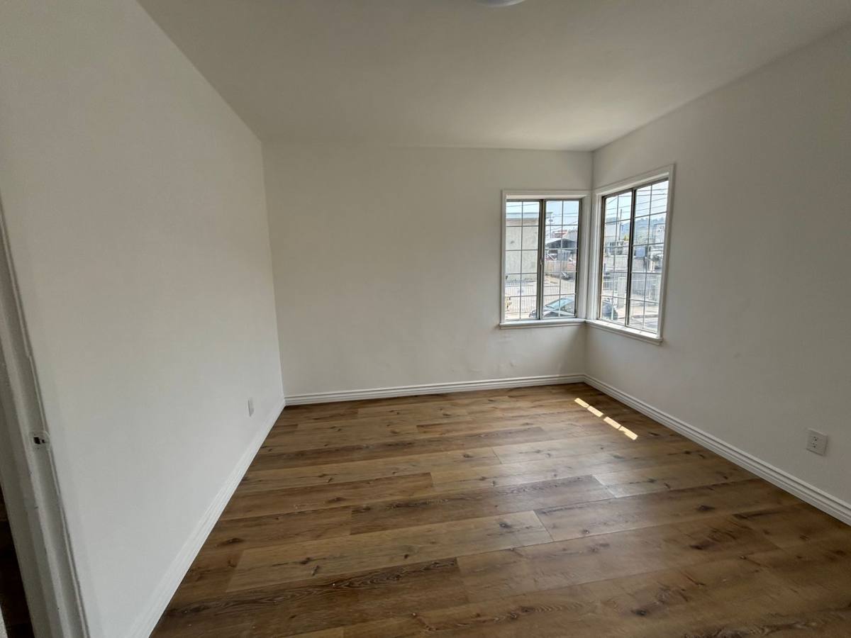 Apartment for rent at 7427 Foothill Blvd, Tujunga, CA 91042