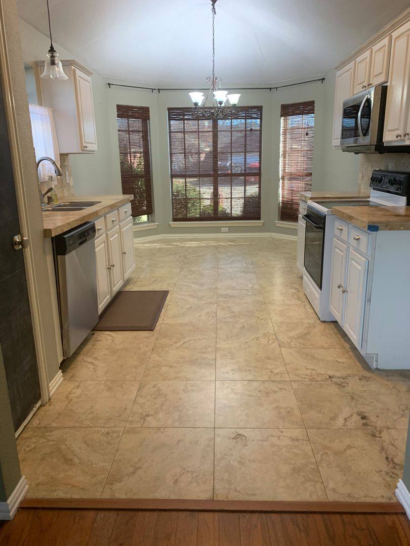House for rent at 2705 Jennie Wells Dr, Mansfield, TX 76063