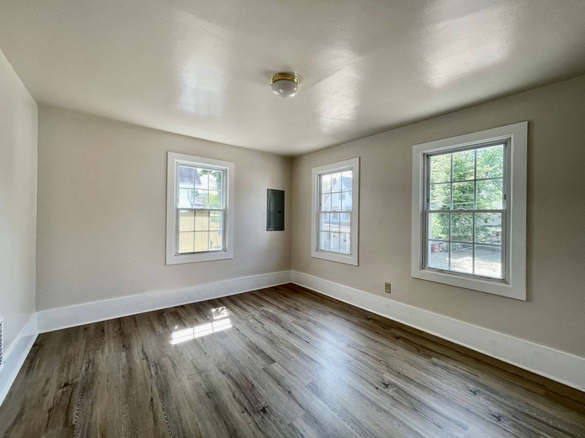 Apartment for rent at 103 Marion St, Bridgeton, NJ 08302