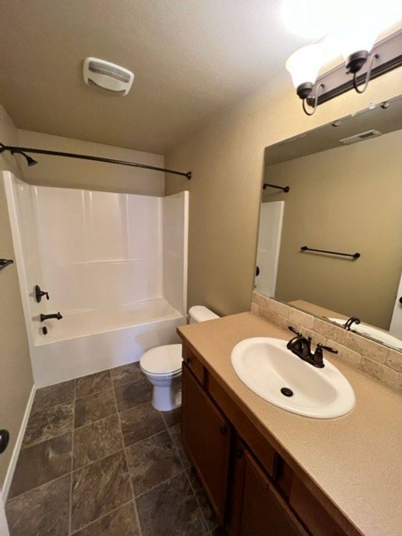 House for rent at 19701 Aspen Meadows Dr, Bend, OR 97702