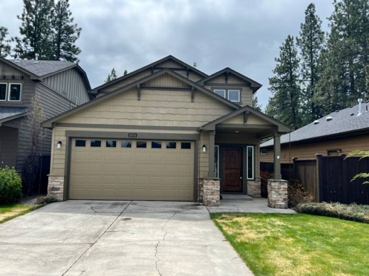 House for rent at 19701 Aspen Meadows Dr, Bend, OR 97702