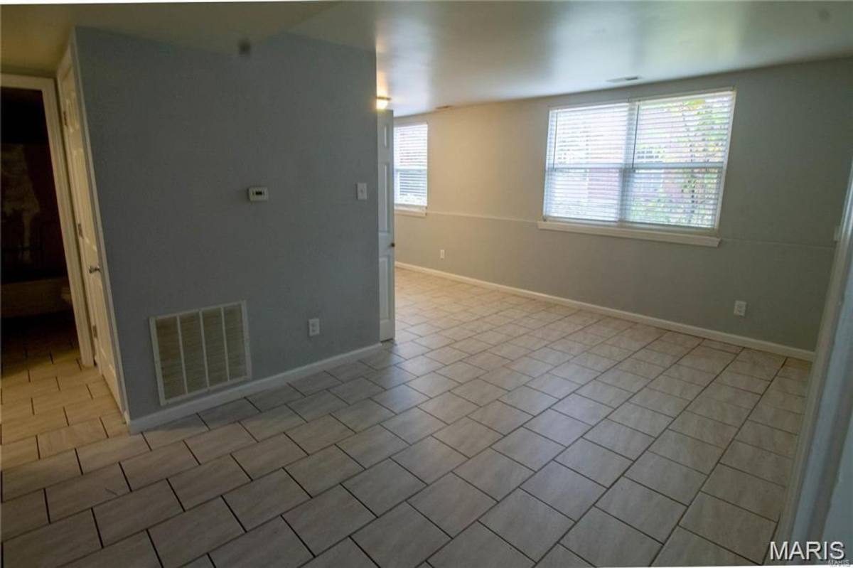 Apartment for rent at 313 317 Mount Everest Dr, Fenton, MO 63026