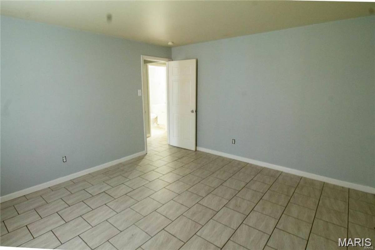 Apartment for rent at 313 317 Mount Everest Dr, Fenton, MO 63026