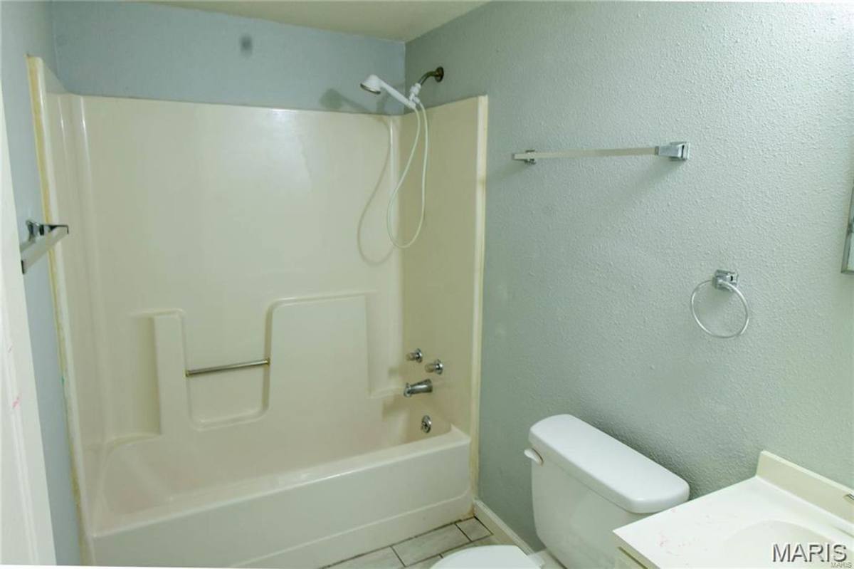 Apartment for rent at 313 317 Mount Everest Dr, Fenton, MO 63026