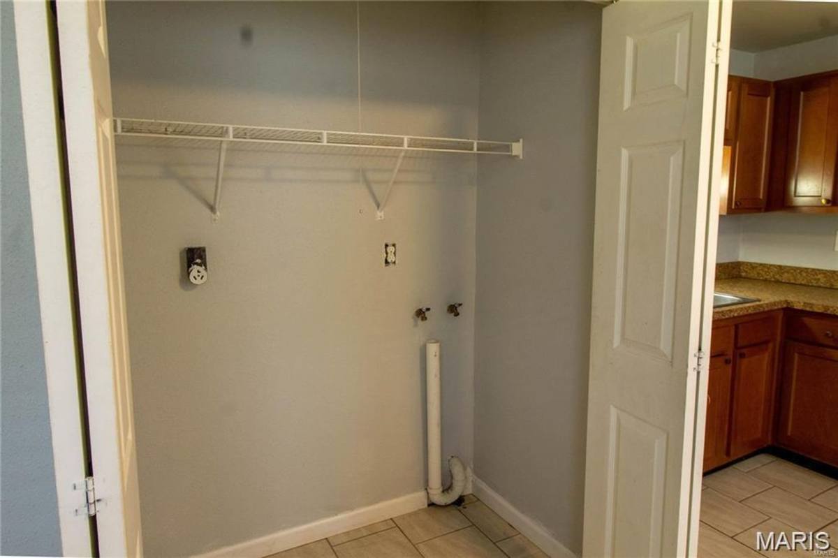 Apartment for rent at 313 317 Mount Everest Dr, Fenton, MO 63026