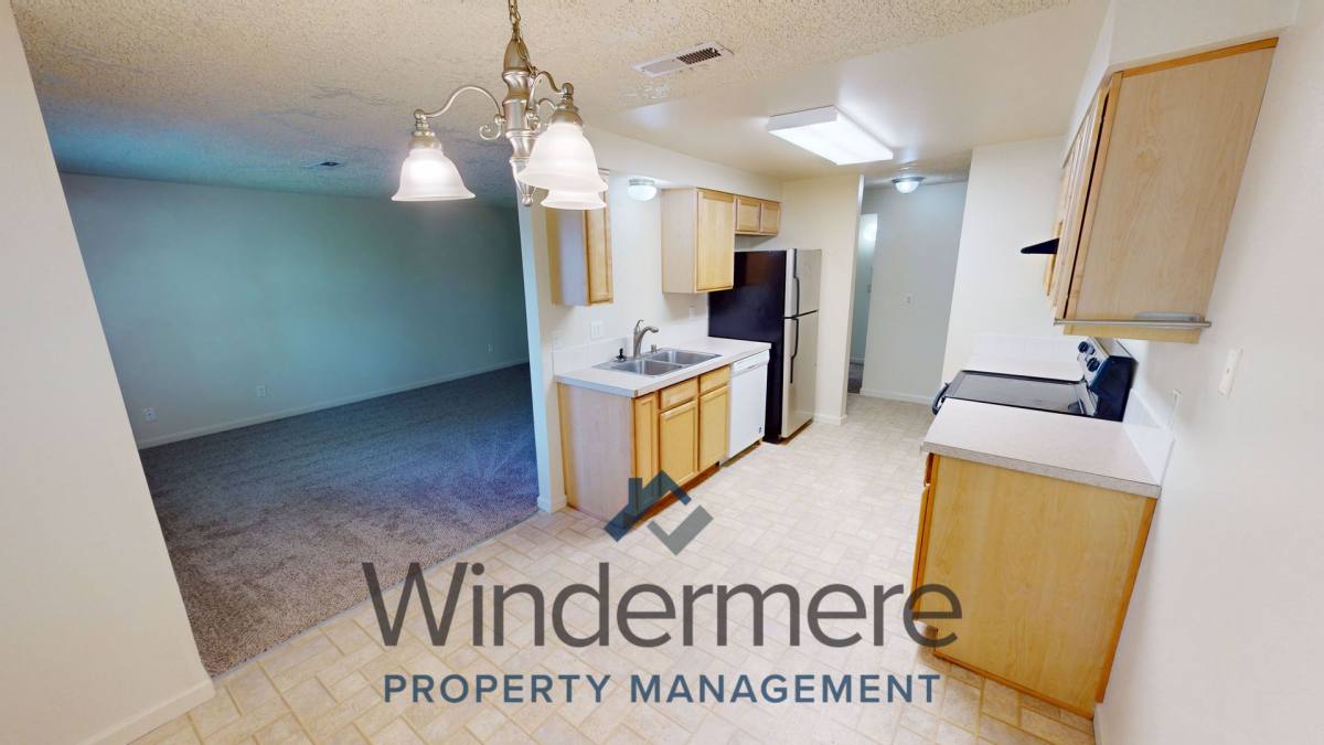 Apartment for rent at 1928 J St, Walla Walla, WA 99362