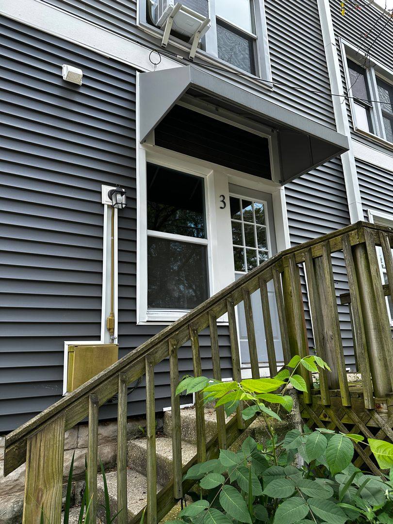 Apartment for rent at 338 N High St, Janesville, WI 53548