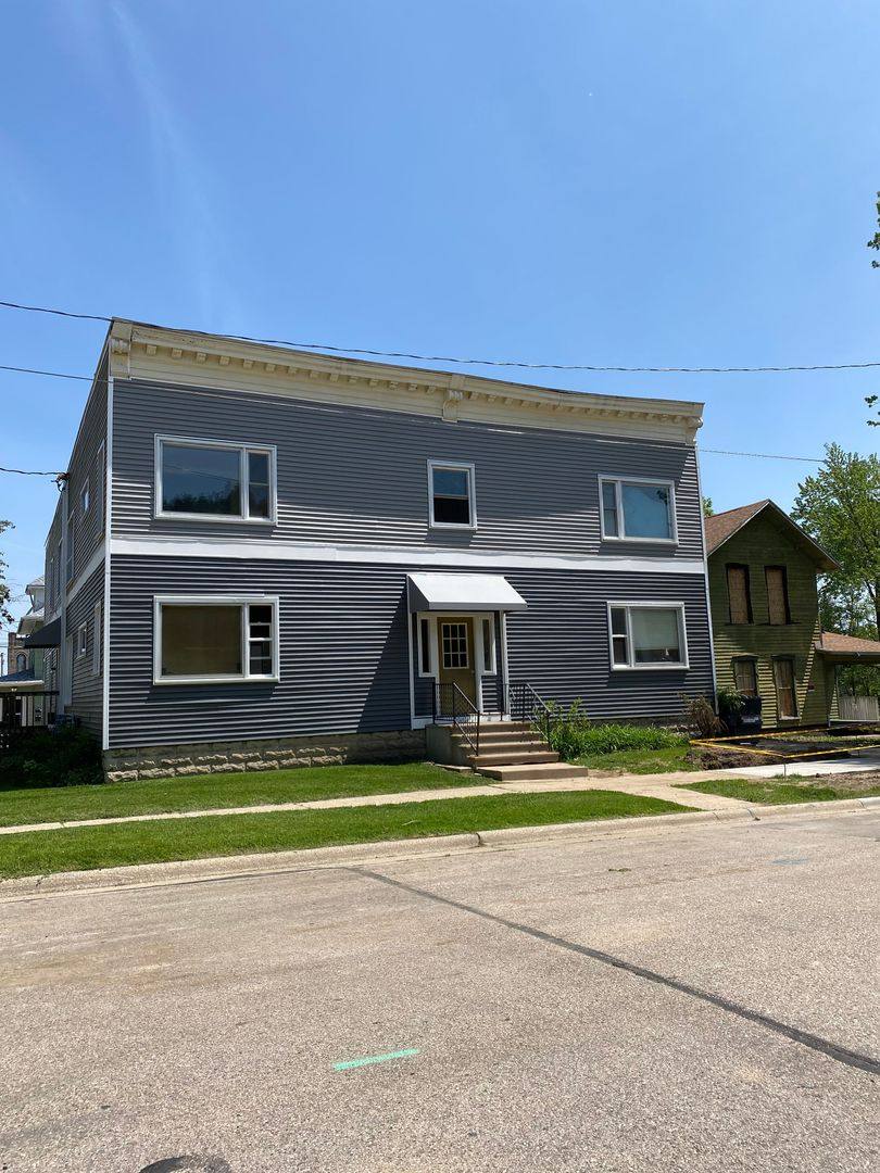 Apartment for rent at 338 N High St, Janesville, WI 53548