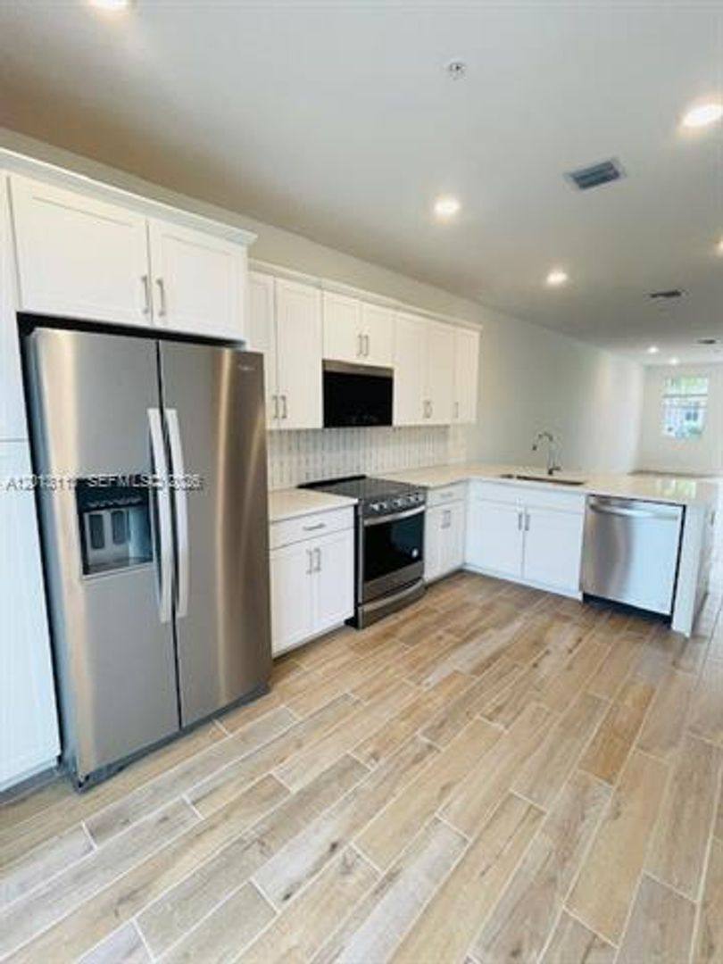 Townhouse for rent at 172 SW 171st Lane Th, Hollywood, FL 33027