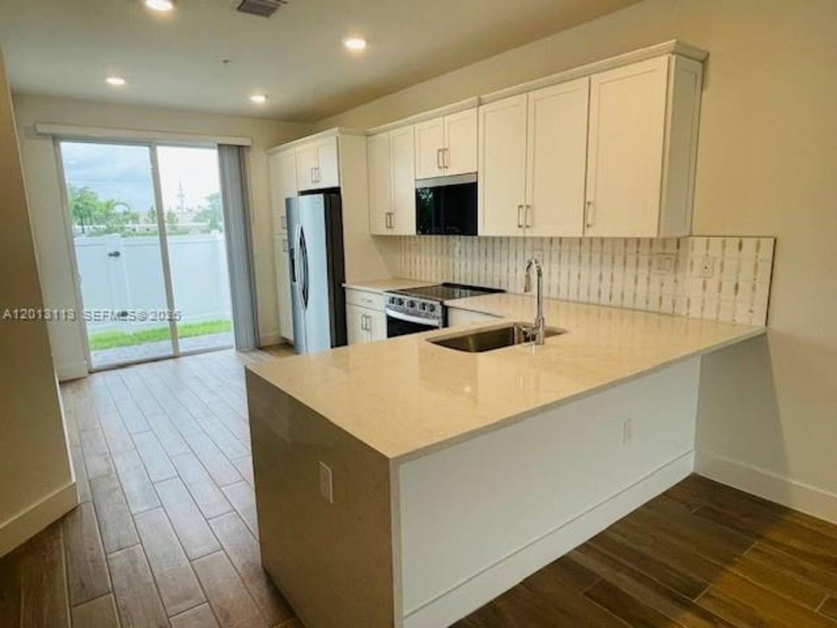 Townhouse for rent at 172 SW 171st Lane Th, Hollywood, FL 33027