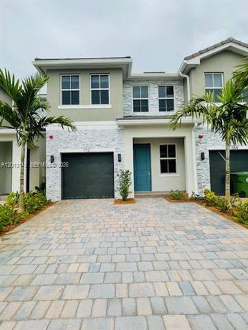 Townhouse for rent at 172 SW 171st Lane Th, Hollywood, FL 33027