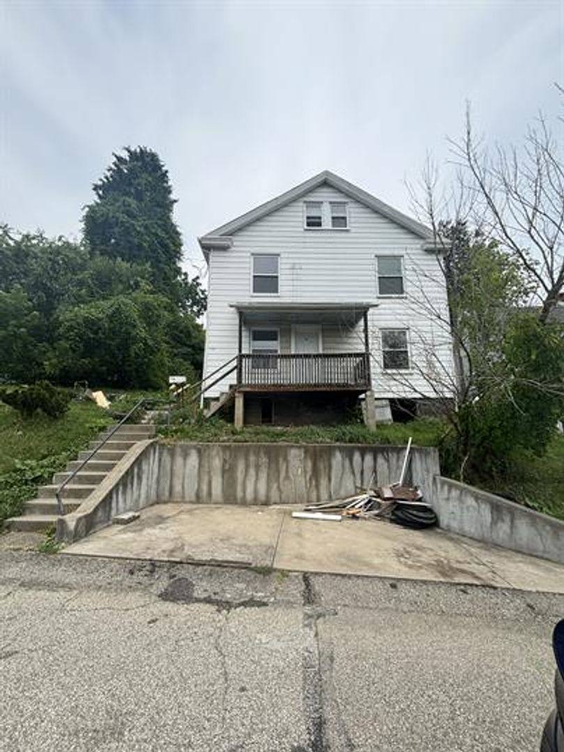 House for rent at 1112 Edith Ave, Pittsburgh, PA 15236