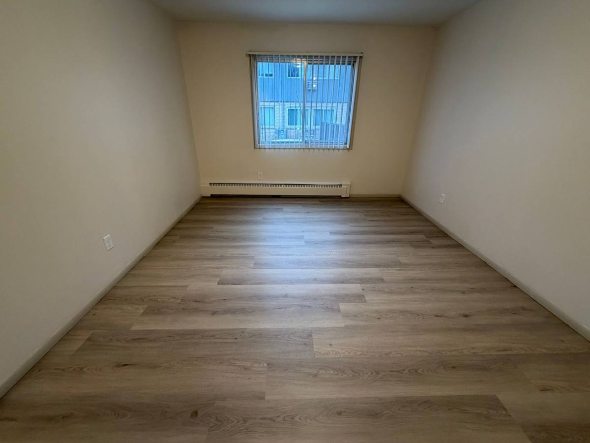 Apartment for rent at 1674 Shawano Ave, Green Bay, WI 54303