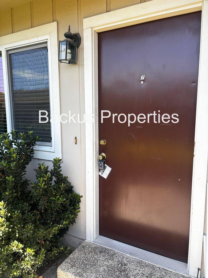 Apartment for rent at 940 Iverson St, Salinas, CA 93901