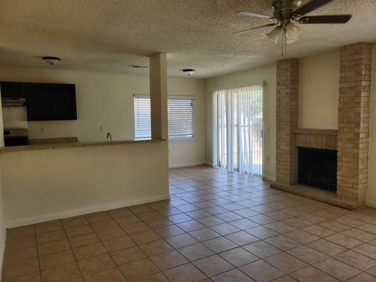 House for rent at 9483 Bowen Dr, San Antonio, TX 78250