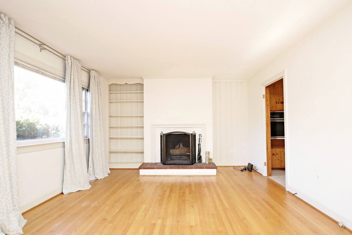 Apartment for rent at 706 Grove Ave, Charlottesville, VA 22903
