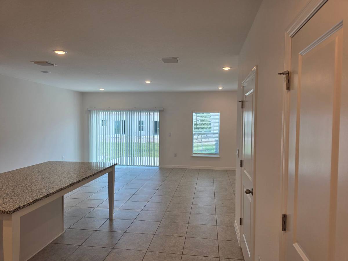 Townhouse for rent at 3596 Summit View Way, Lakeland, FL 33803