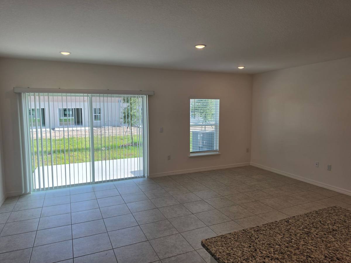 Townhouse for rent at 3596 Summit View Way, Lakeland, FL 33803