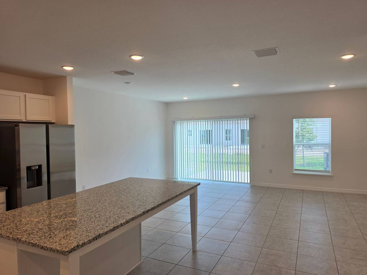 Townhouse for rent at 3596 Summit View Way, Lakeland, FL 33803