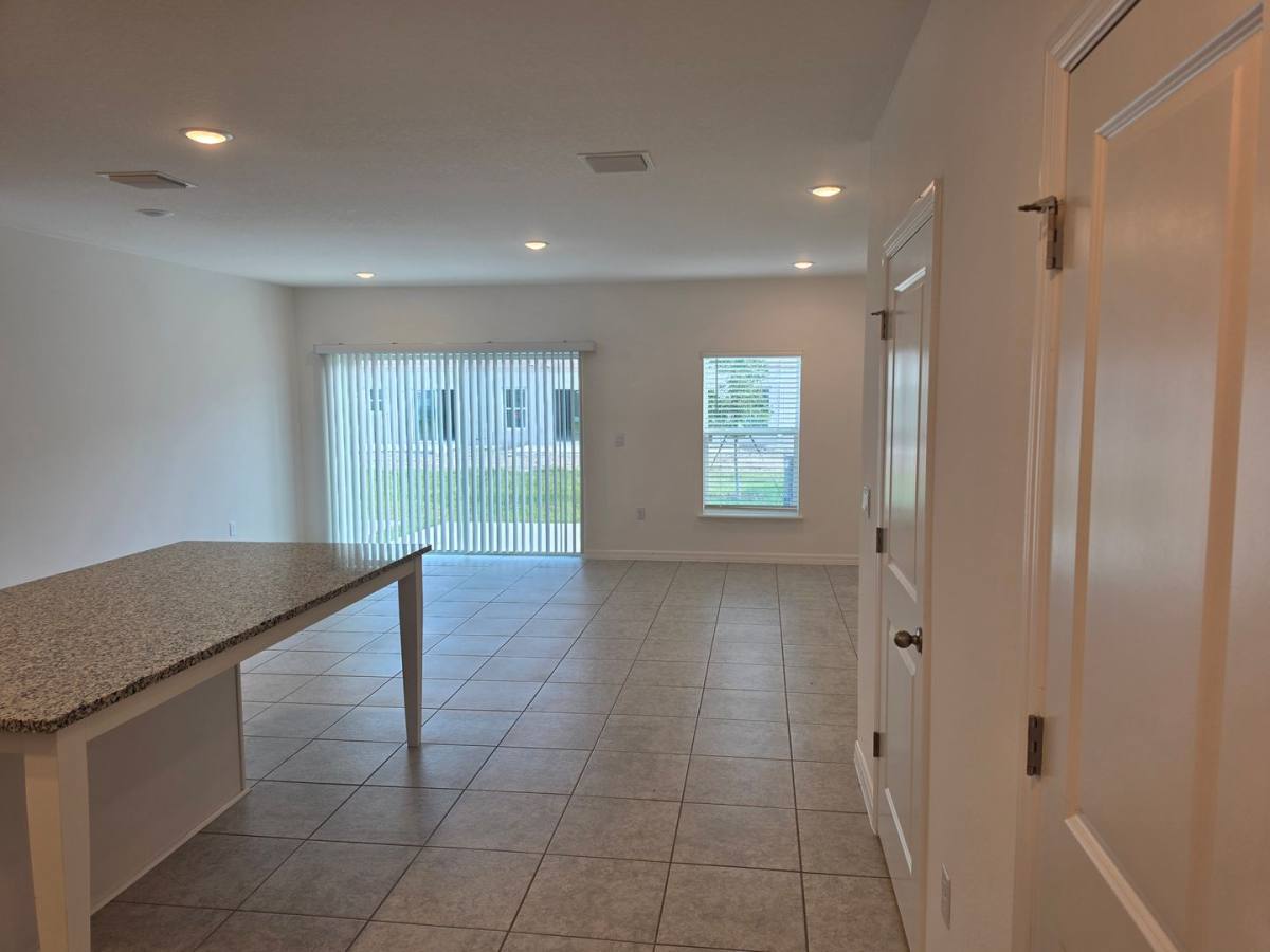 Townhouse for rent at 3596 Summit View Way, Lakeland, FL 33803