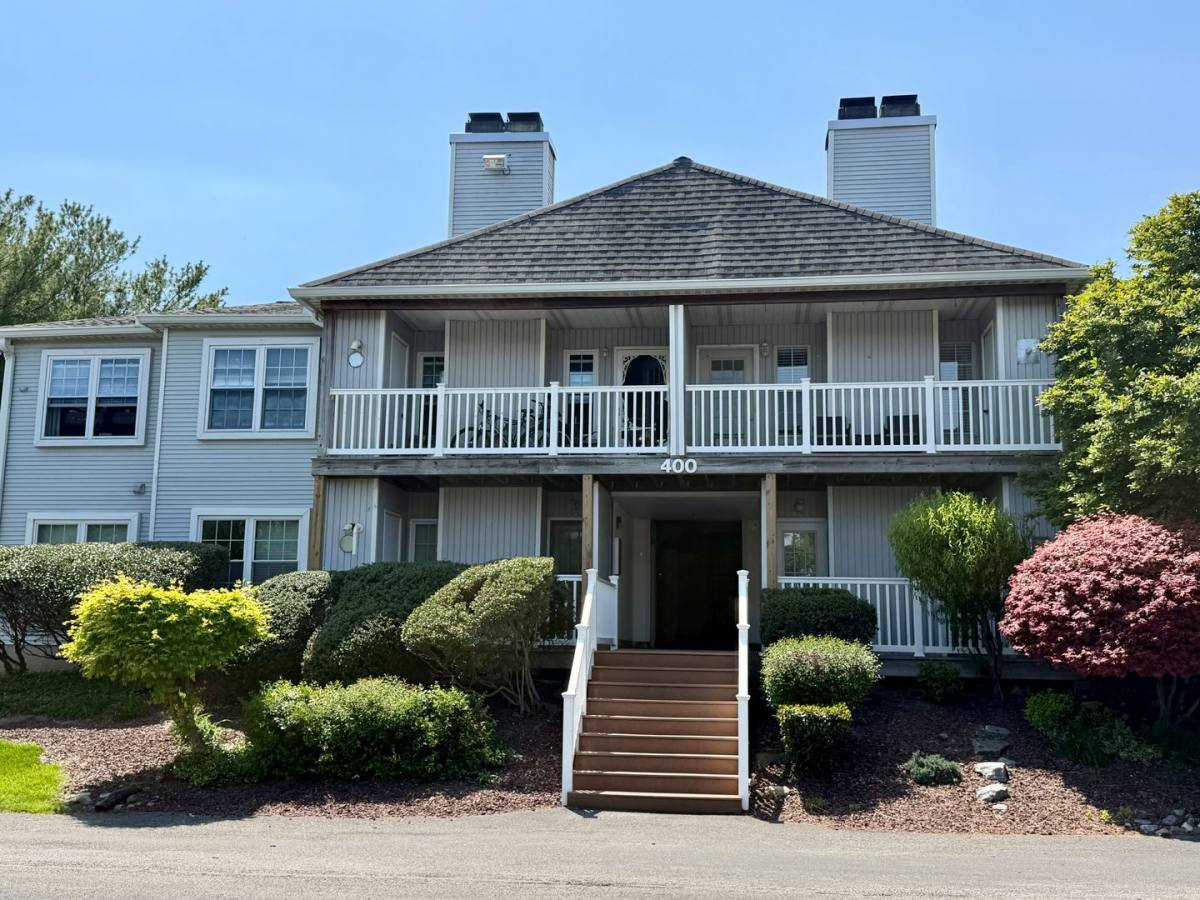 Condo for rent at 401 Waters Edge Dr, Newark, DE 19702