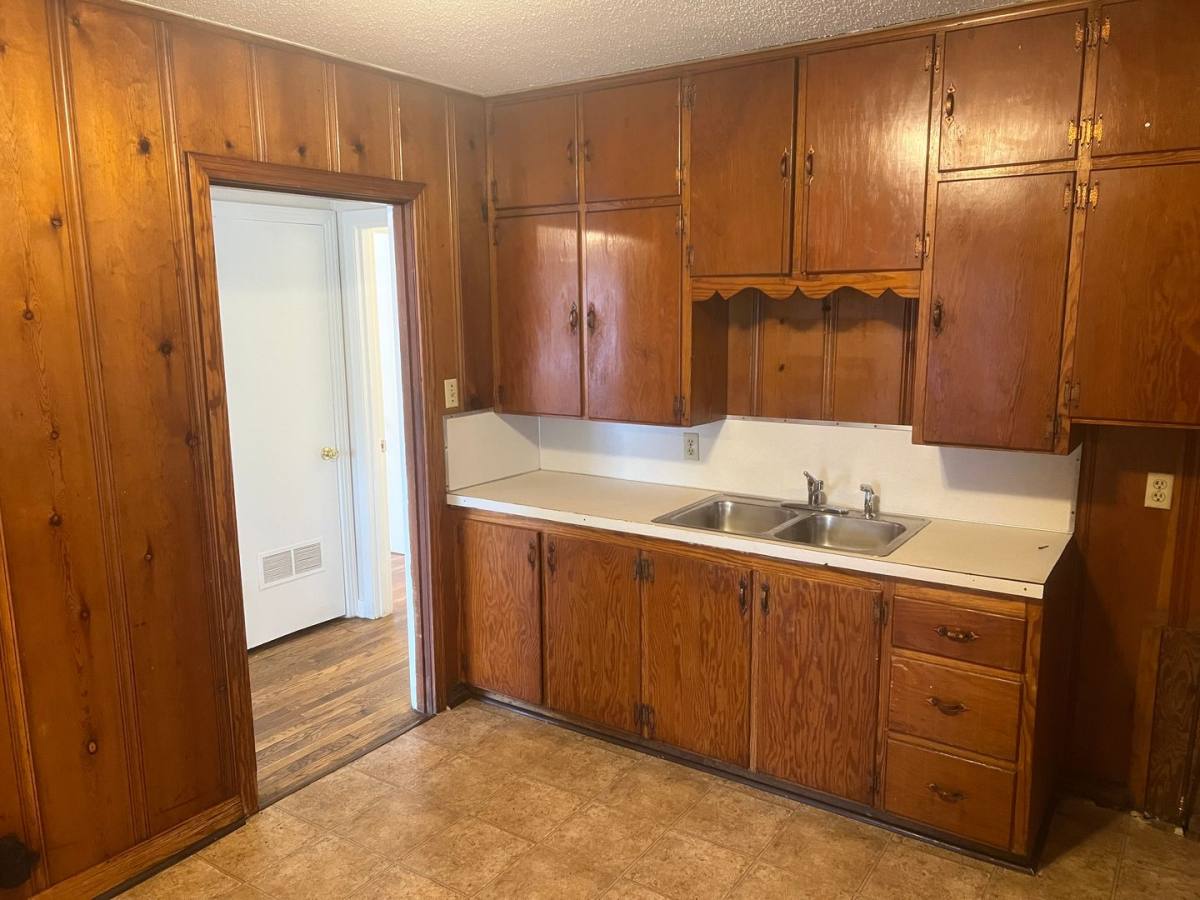 House for rent at 1305 Clifton St, Conway, AR 72034