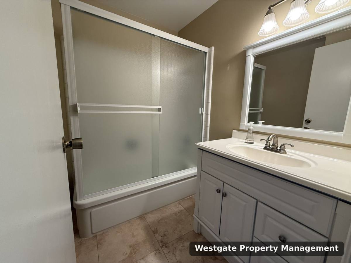 House for rent at 1729 Kearny St, Petaluma, CA 94954