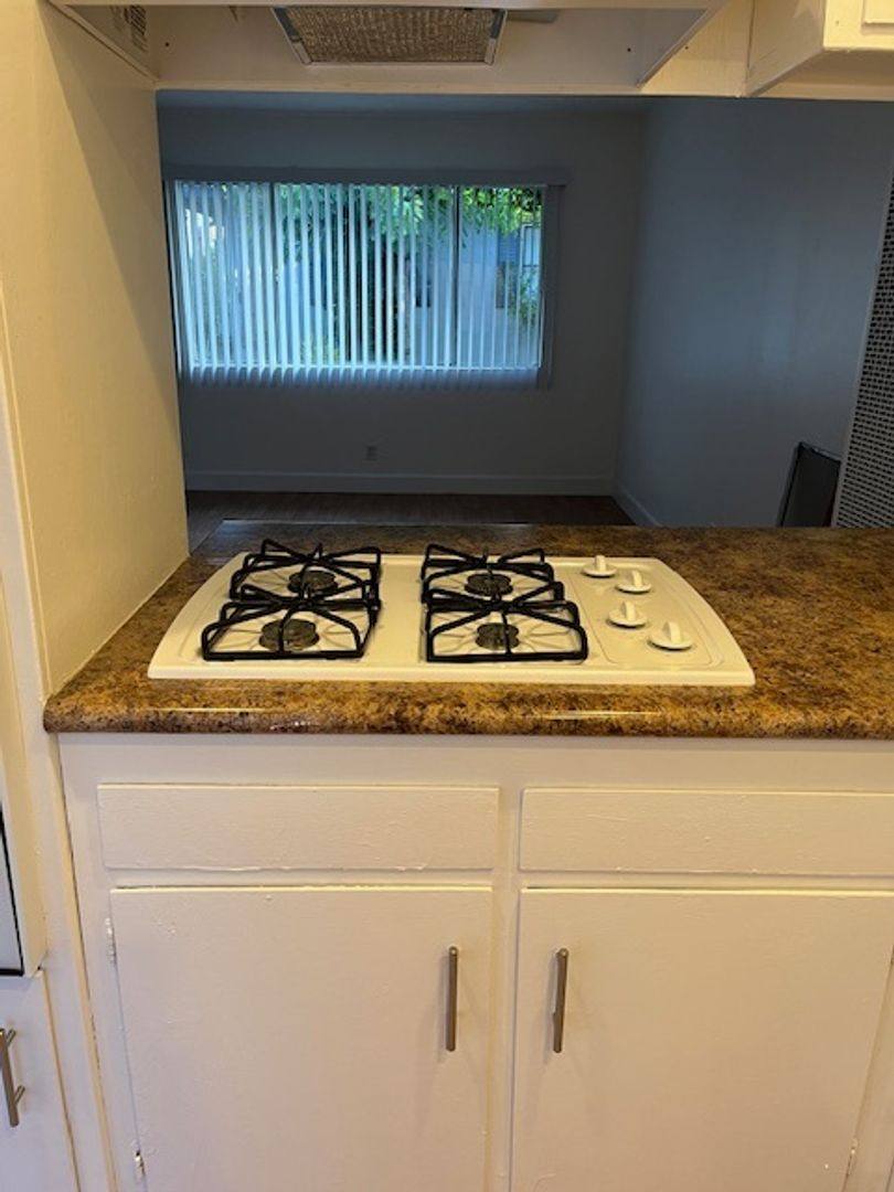 Apartment for rent at 5812 Western Ave, Buena Park, CA 90621