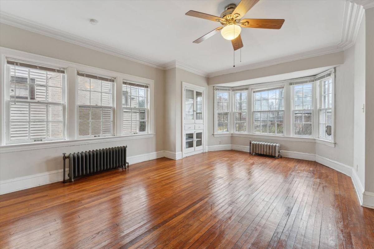 Apartment for rent at 13108 Cedar Rd, Cleveland, OH 44118