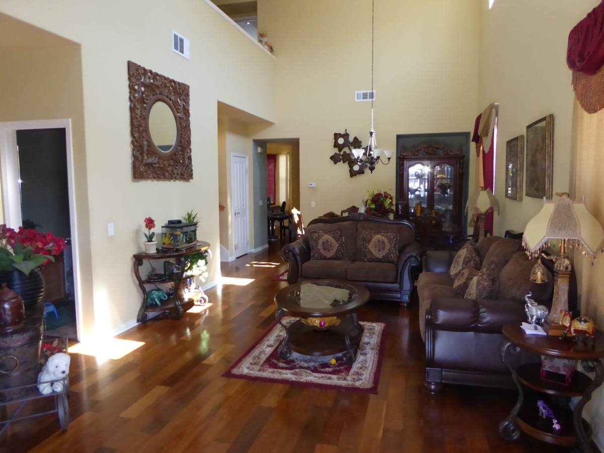 House for rent at 19804 Alyssa Dr, Newhall, CA 91321
