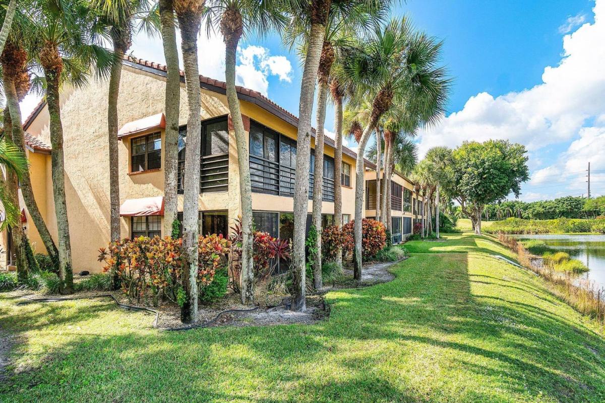 Condo for rent at 6446 Aspen Glen Circle, Boynton Beach, FL 33437